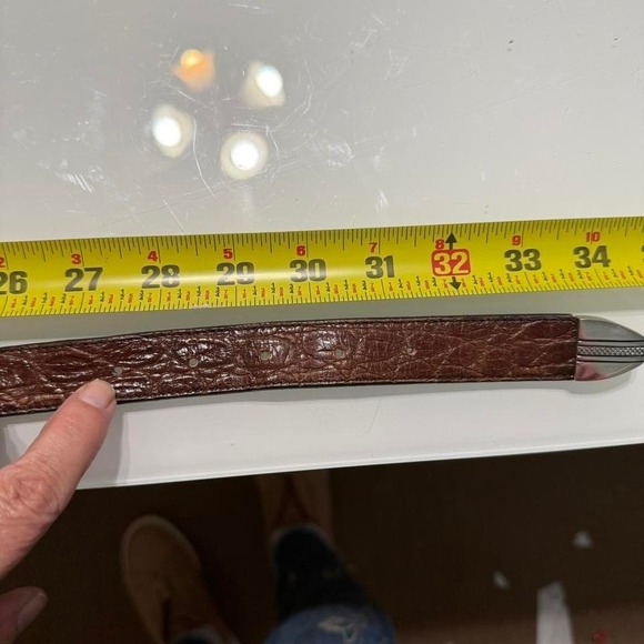 Vintage Brown Croc Embossed Leather Belt Silver Western Hardware - Picture 6 of 6